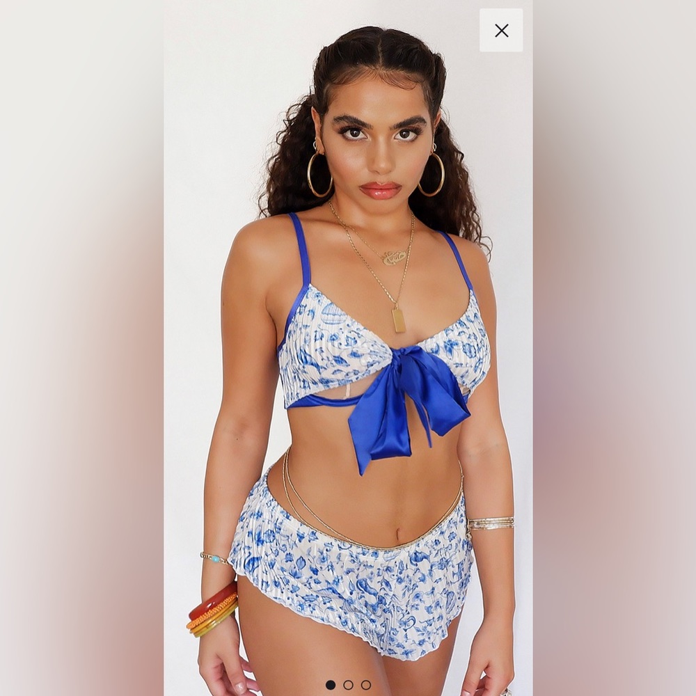 Savage x fenty new with tags Plush Velvet Tie-Front Bra